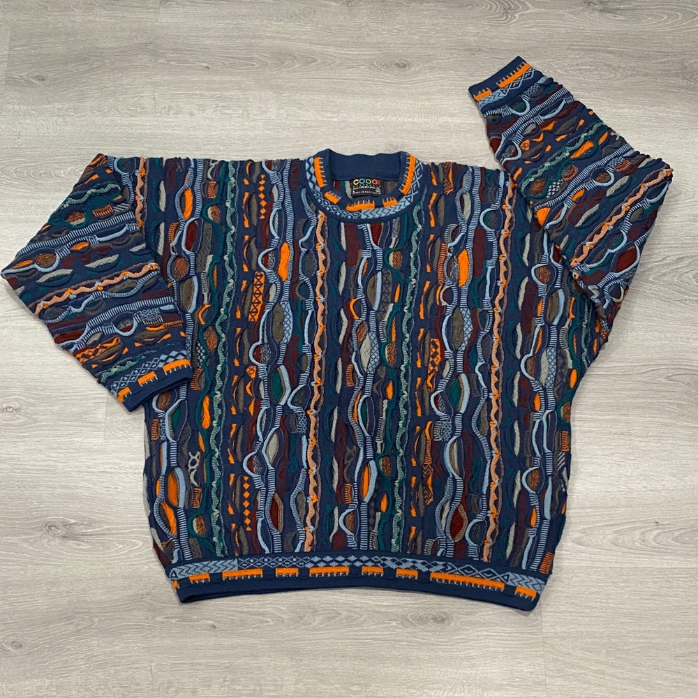 COOGI Men's Vibrant Patterned Crewneck Sweater